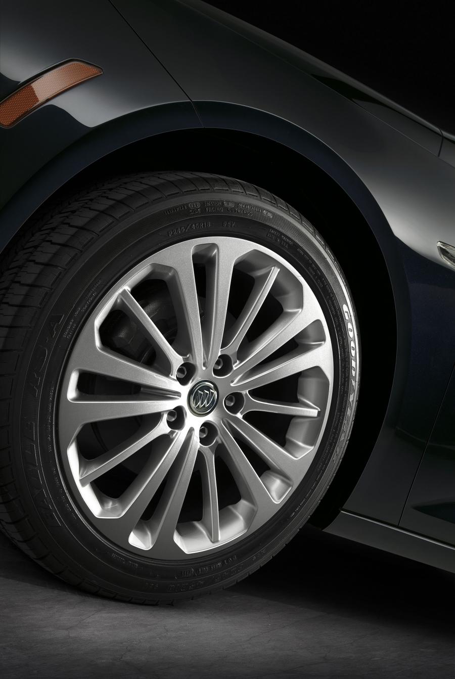 Колеса Buick Regal Sportback 2017 года  (NA) (фото 7 из 42)